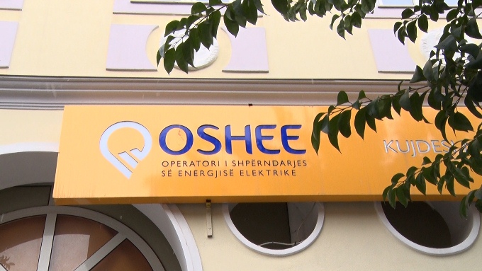 Borxhet e ujesjellesve ne OSHEE arrijne 264 mln euro